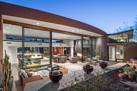 Magnificent Mountainside Estate with Ultimate Privacy