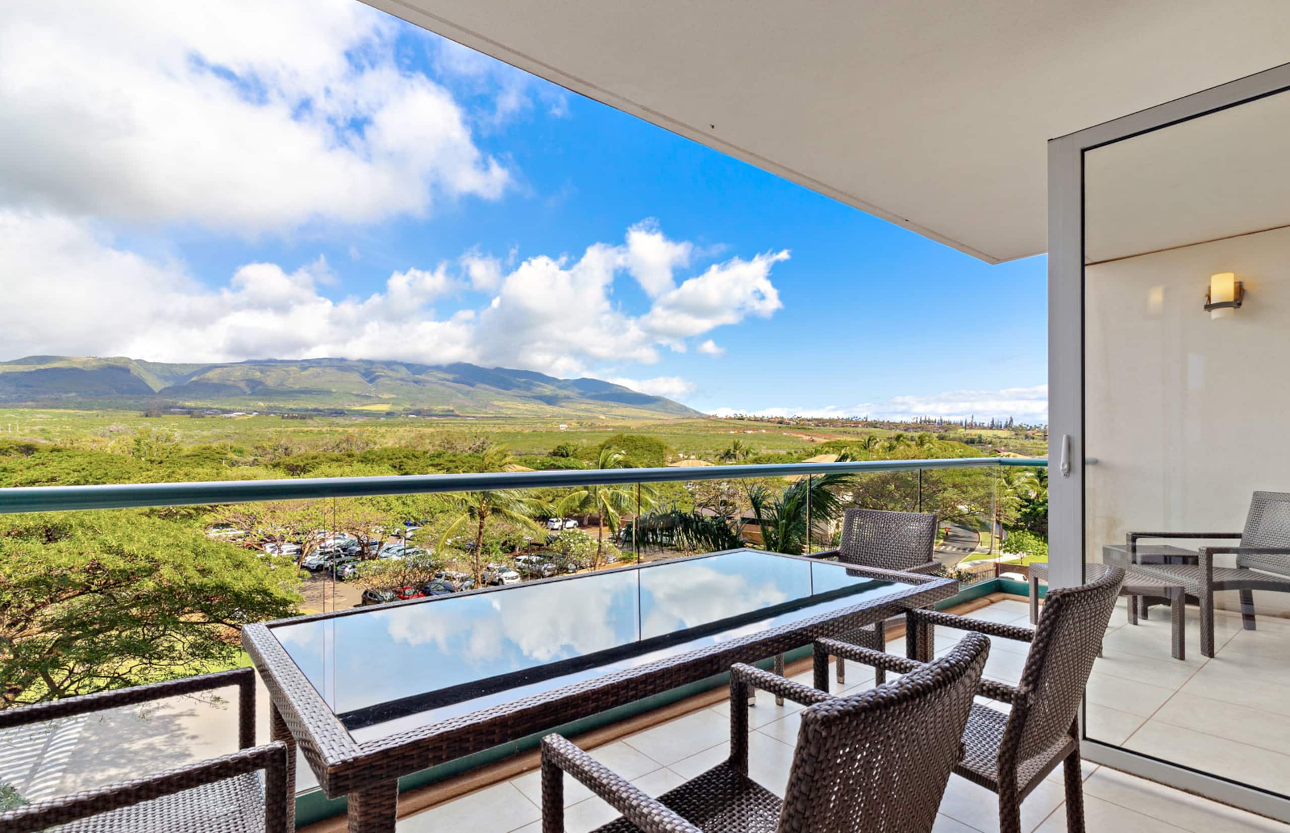 Condo in Lahaina · ★4.97 · 1 bedroom · 2 beds · 1 bath - Image 5