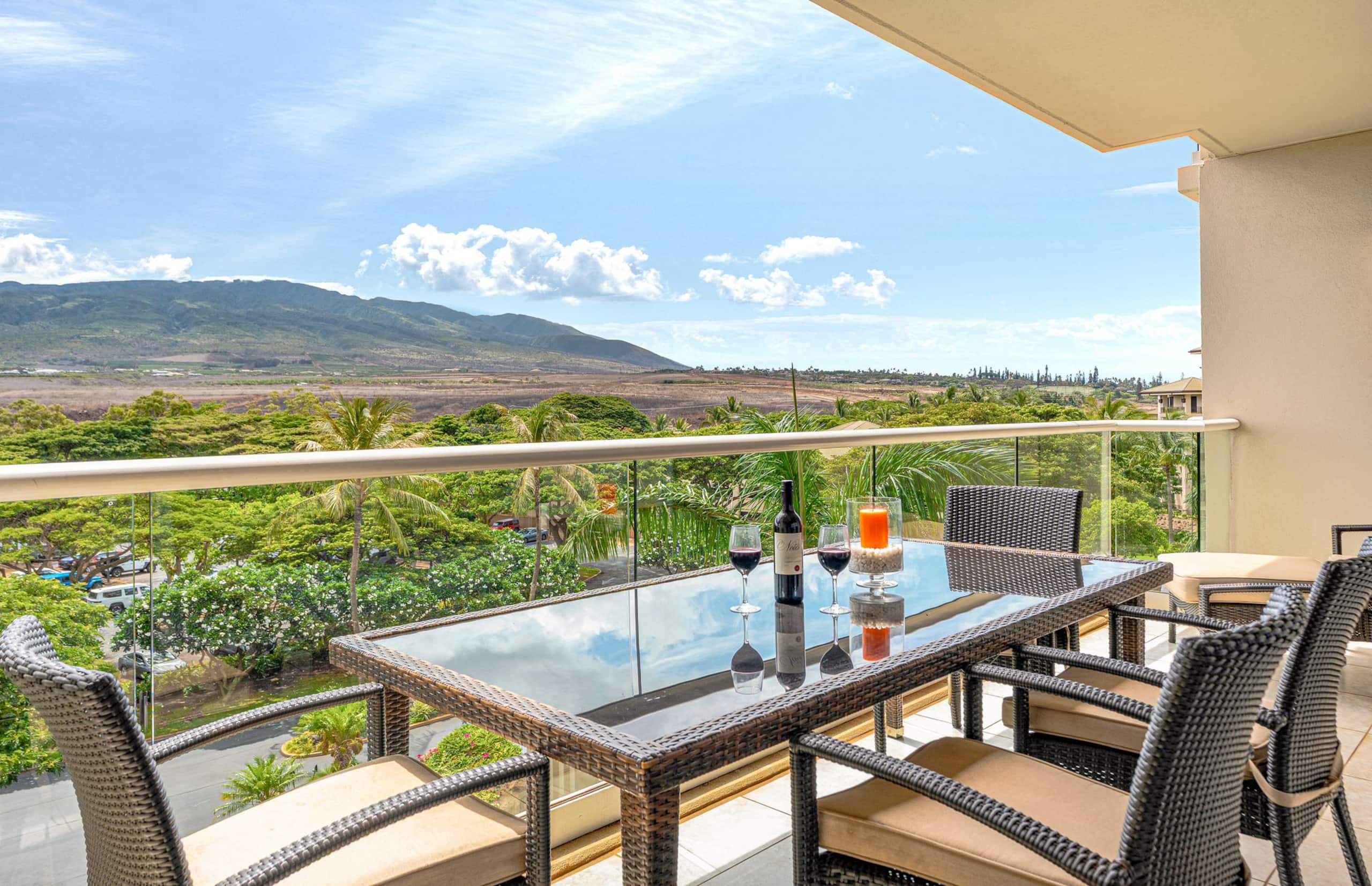 Condo in Lahaina · ★4.97 · 1 bedroom · 2 beds · 1 bath - Image 1