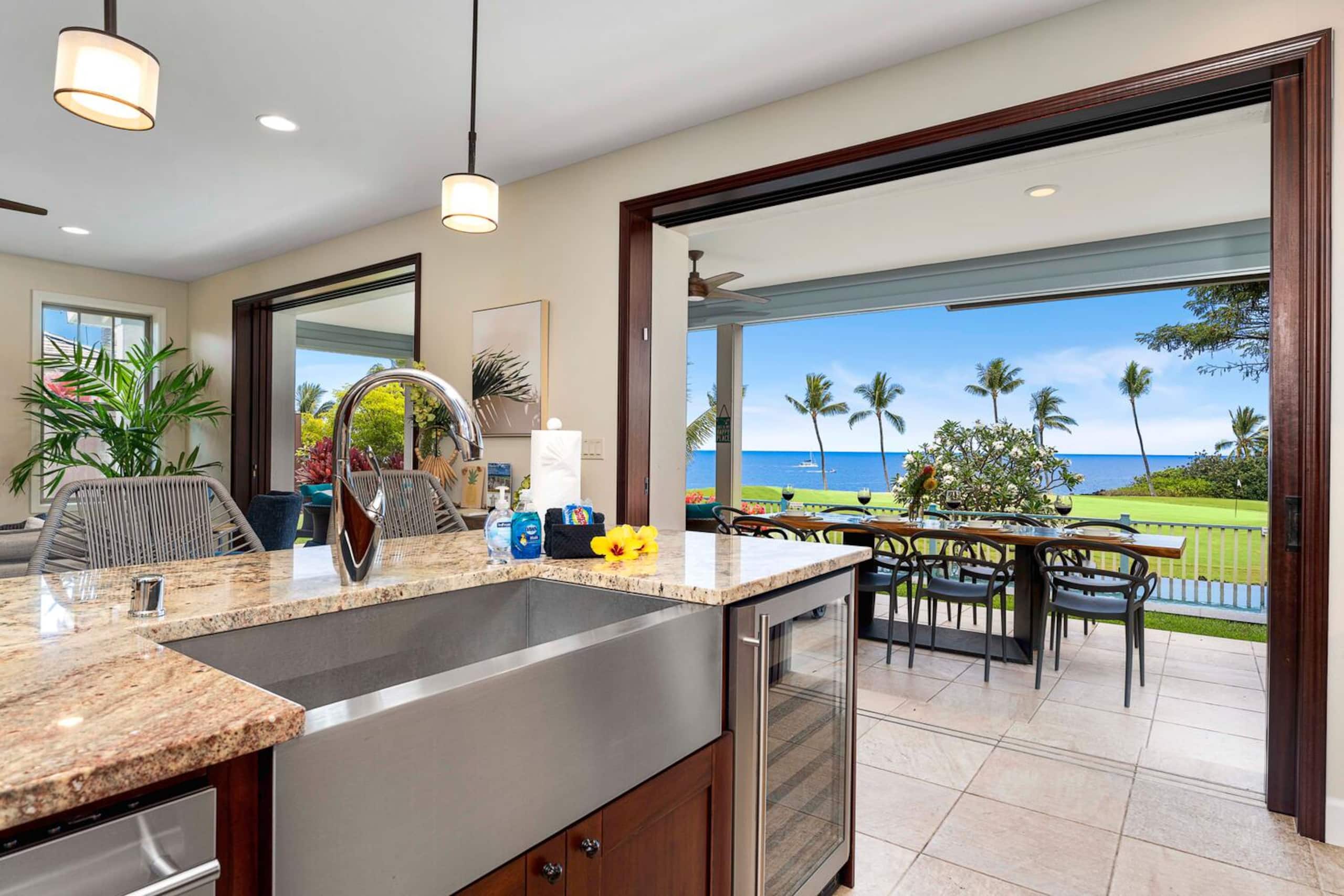 Home in Kailua-Kona · ★4.96 · 3 bedrooms · 7 beds · 3 baths - Image 15