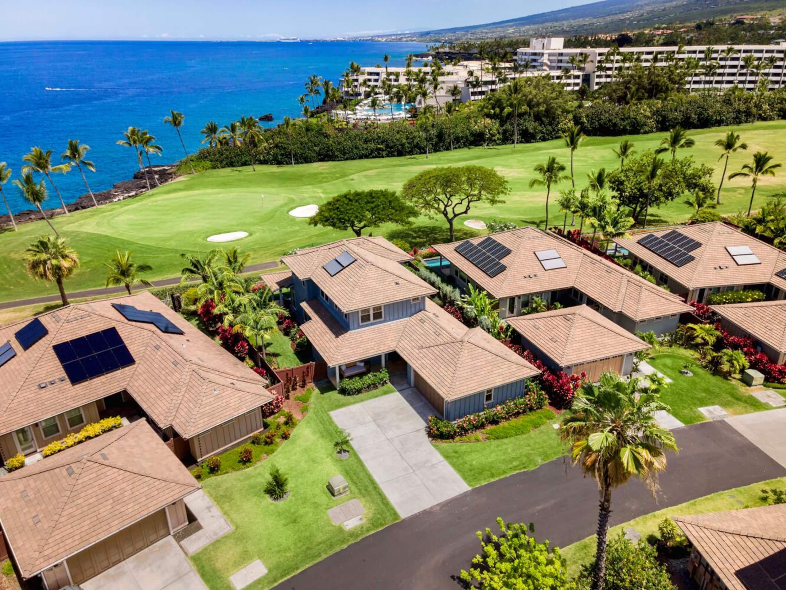Home in Kailua-Kona · ★4.96 · 3 bedrooms · 7 beds · 3 baths - Image 50