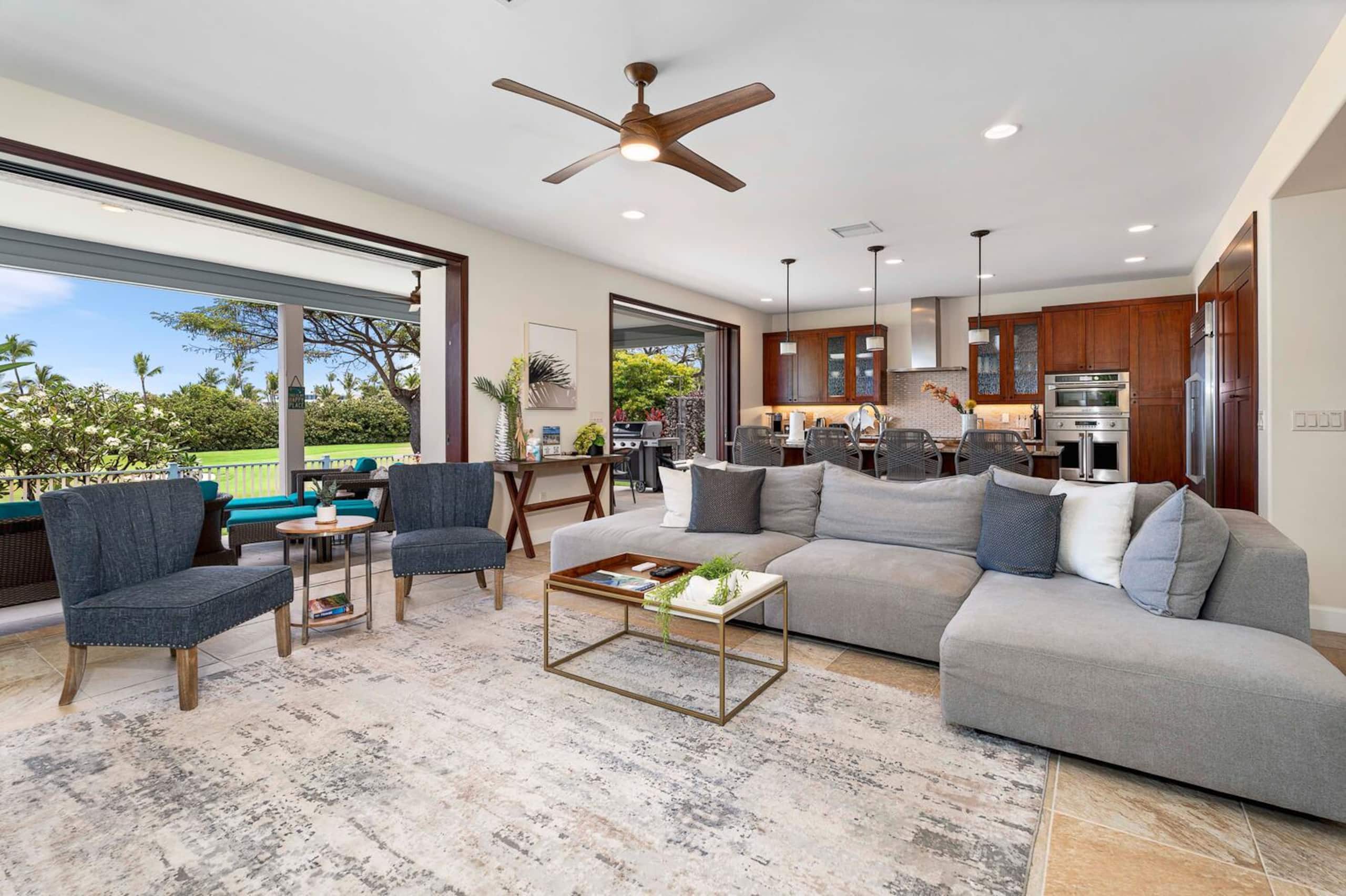 Home in Kailua-Kona · ★4.96 · 3 bedrooms · 7 beds · 3 baths - Image 11