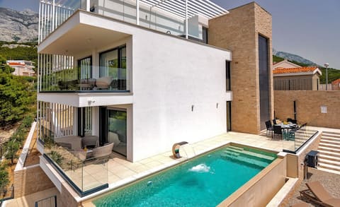 Luxury Villa Delight I Promajna-Pool,Jacuzzi,Sauna