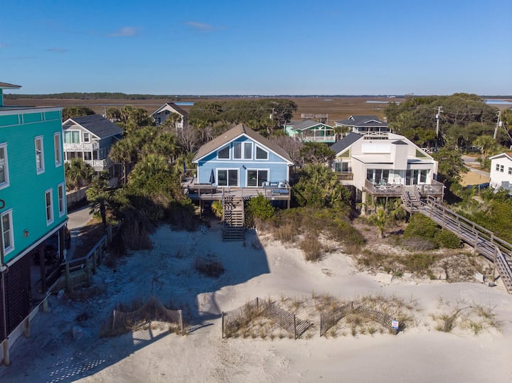 3br 2ba / Oceanfront &Upgraded!~oceanfront Nest - Folly Beach, SC