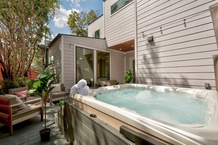 Premium East Austin Home | Hot Tub gallery image 2