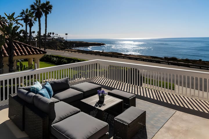 Oceanfront Balcony Deck + Private Backyard + Prime