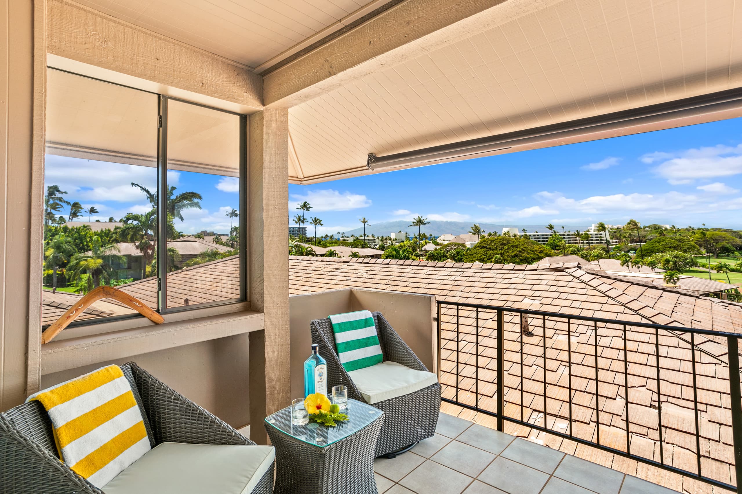 Condo in Lahaina · ★4.8 · 1 bedroom · 2 beds · 1 bath - Image 10