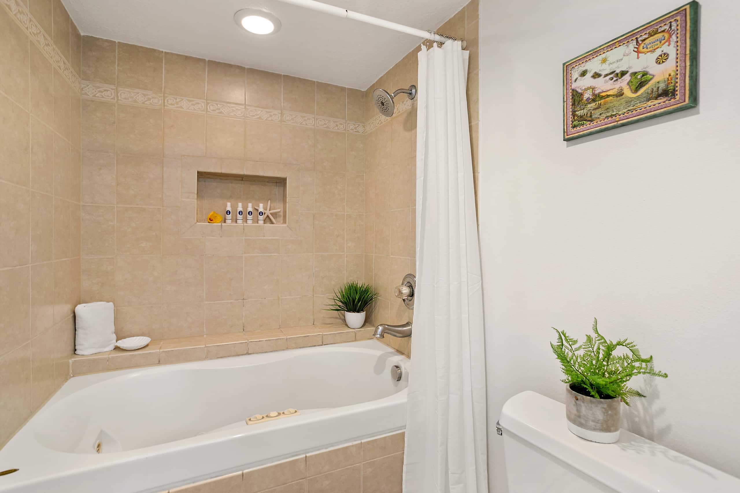 Condo in Lahaina · ★4.8 · 1 bedroom · 2 beds · 1 bath - Image 23