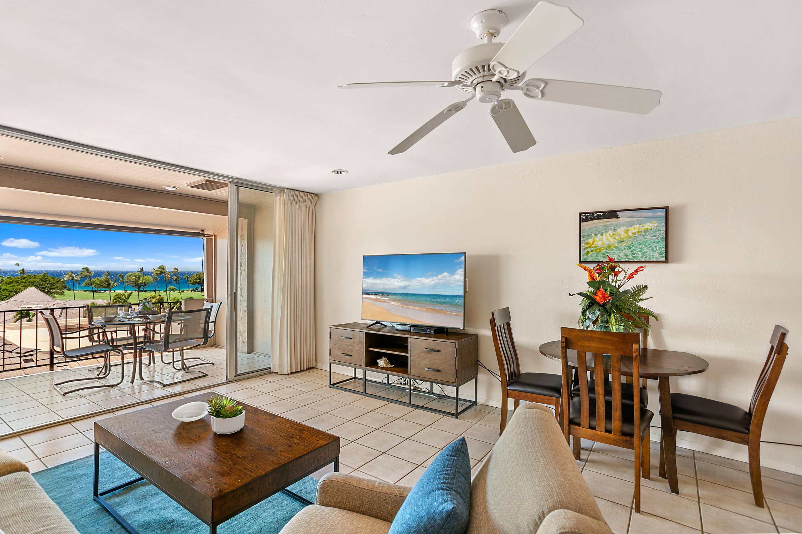 Condo in Lahaina · ★4.8 · 1 bedroom · 2 beds · 1 bath - Image 2