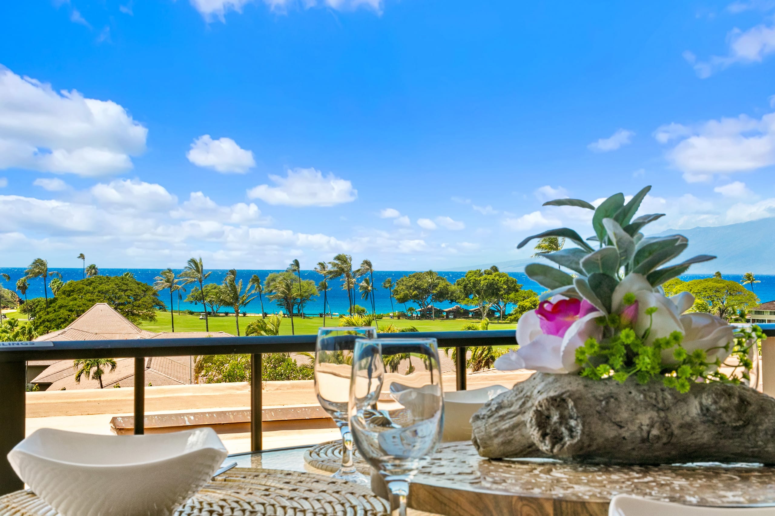 Condo in Lahaina · ★4.8 · 1 bedroom · 2 beds · 1 bath - Image 1
