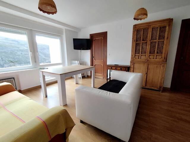 Apartamentos Surynieve managed Airbnb listing 2