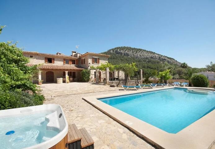 Can Apostol gallery image 2