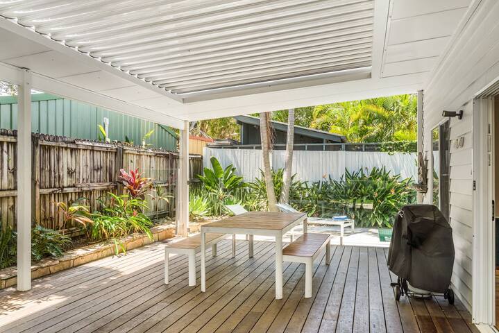 East Coast Escapes | Elua Beach House gallery image 2