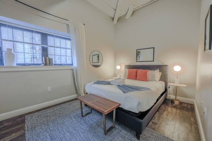 Centralized Downtown Location | On-site Parking gallery image 2