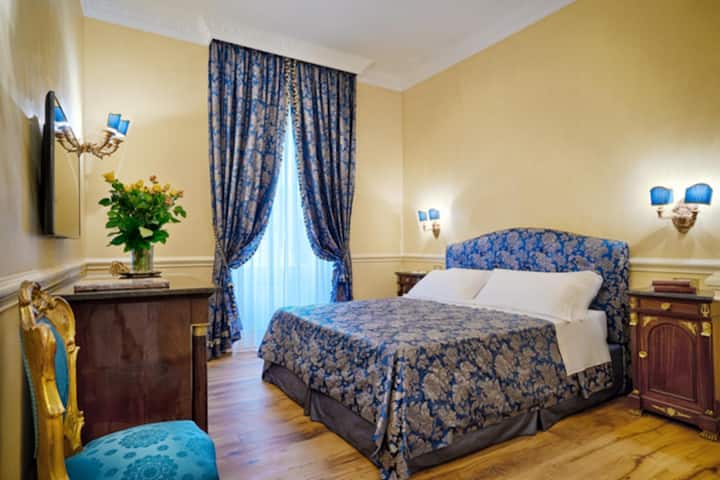 alta-luxury-apartments-frezza-apartment-המדרגות-הספרדיות-רומא.jpg