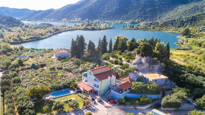 Team Book247 managed Airbnb listing 1
