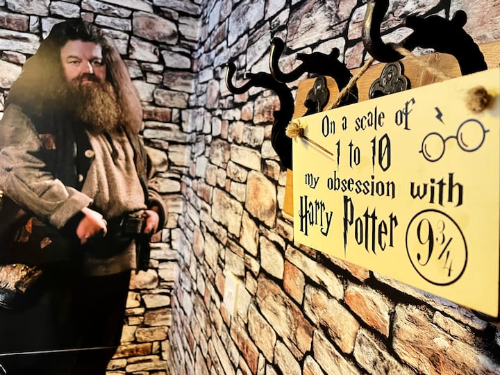 Hagrid's Hut (Close to Warner Brothers Studio) Flats for Rent in