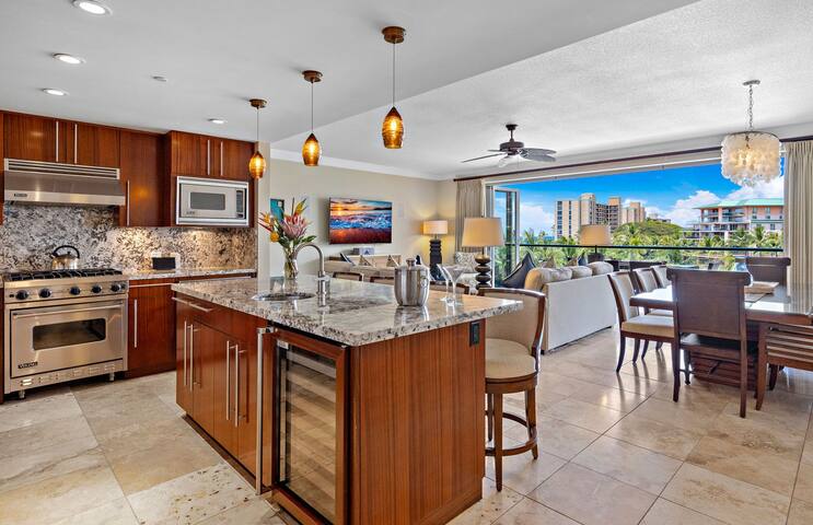 Maui Resort Rentals: Honua Kai Hokulani 403 gallery image 3