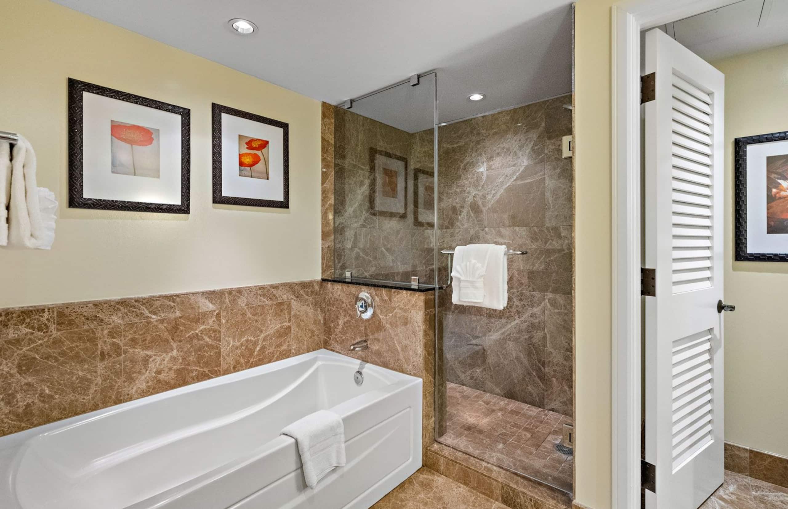 Condo in Lahaina · ★4.95 · 3 bedrooms · 5 beds · 3 baths - Image 24