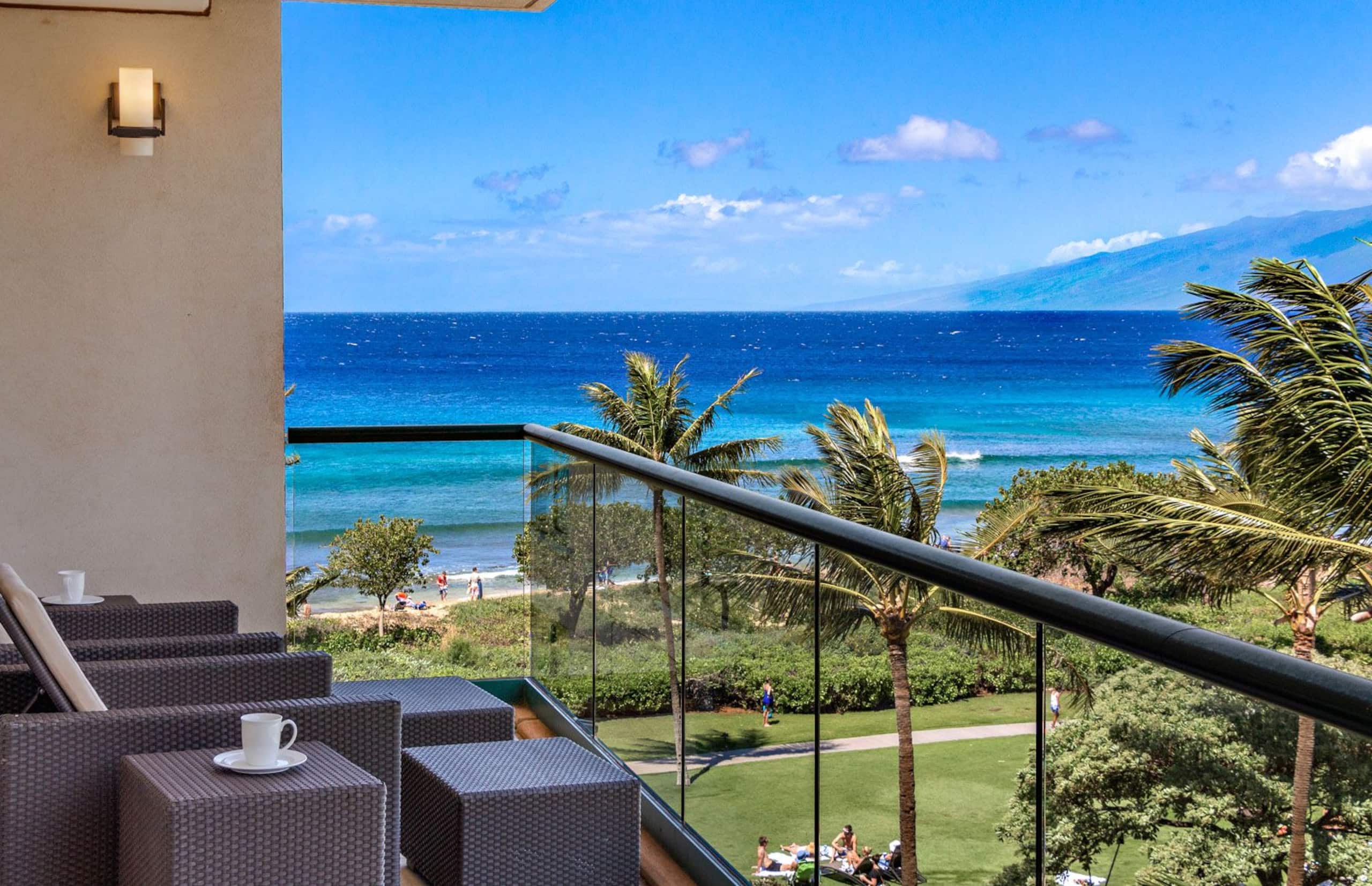 Condo in Lahaina · ★4.95 · 3 bedrooms · 5 beds · 3 baths - Image 37