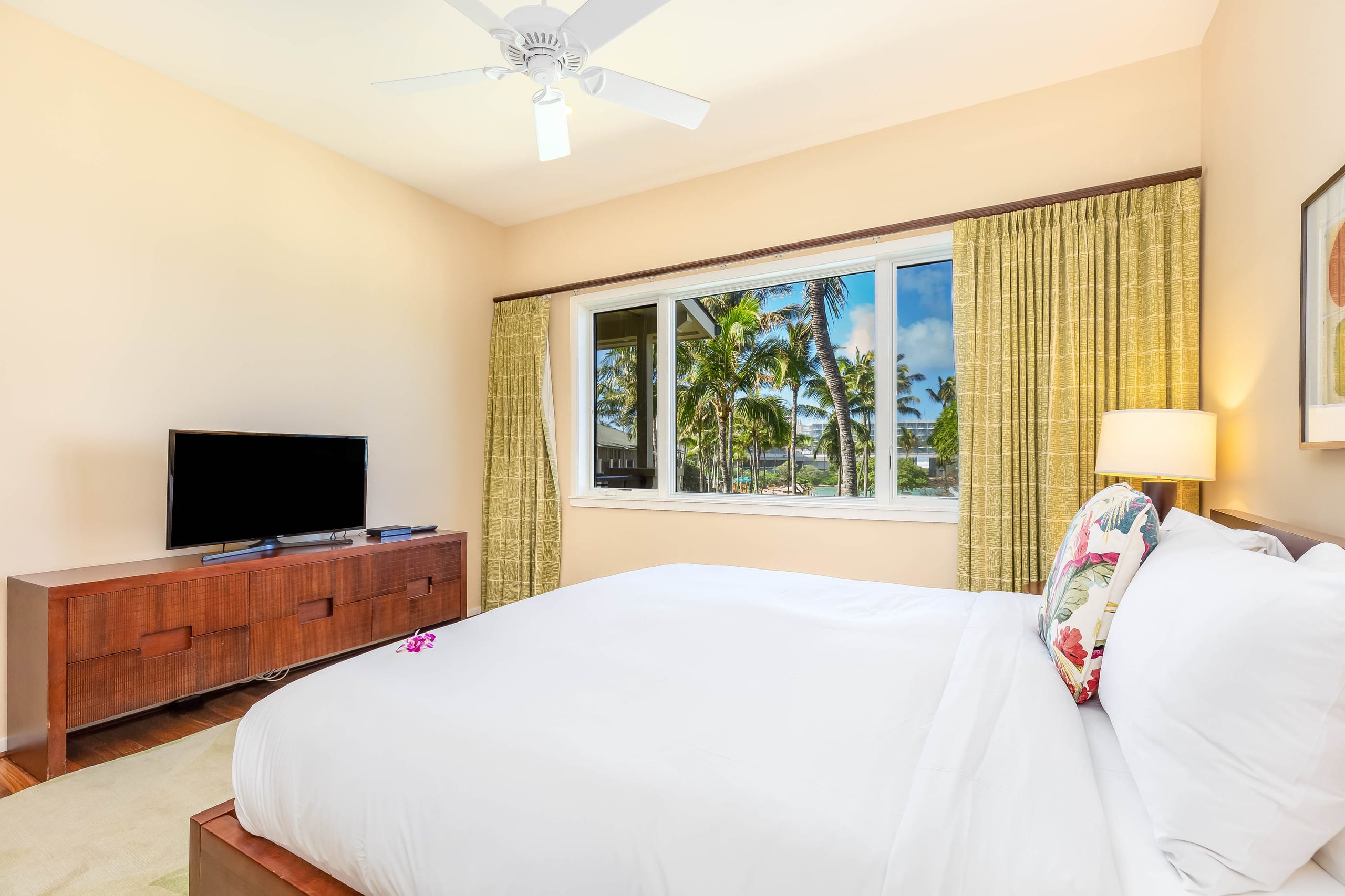 Condo in Kahuku · ★4.88 · 3 bedrooms · 3 beds · 2 shared baths - Image 16