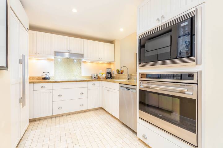 Holiday Sale! Turtle Bay Villas 311 by Gather gallery image 4