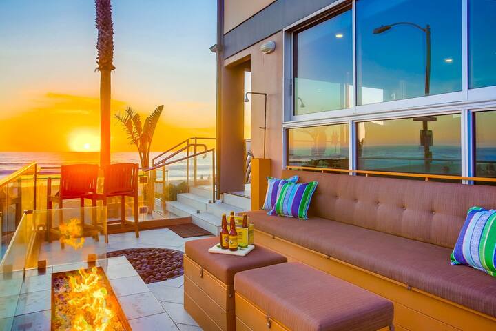 2 Combined Ocean Front Units * Exclusive Patio