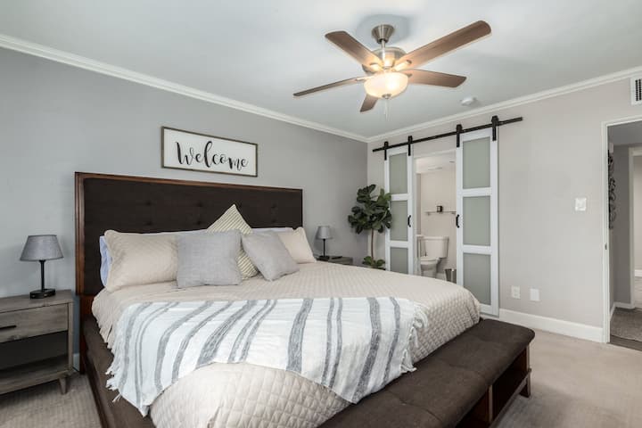 Голяма спалня