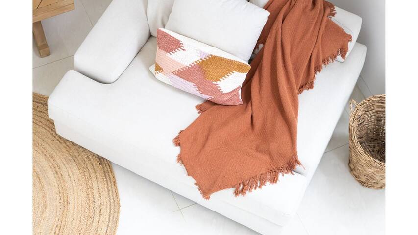 Paralian- Beachfront Home with Sauna gallery image 4