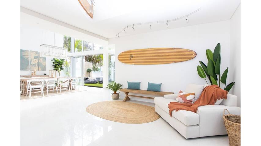 Paralian- Beachfront Home with Sauna gallery image 3