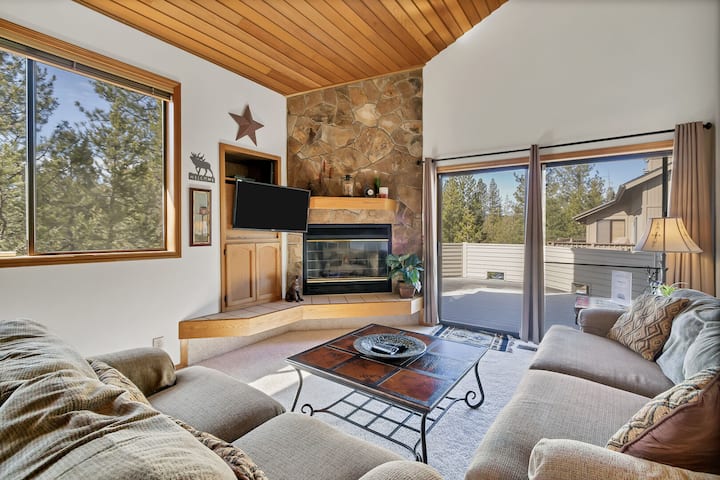 8 Crag - Cozy & Central By Fort Rock Park, Hot Tub, Pool Table, A/c, Bikes, Sharc Passes - Oregon