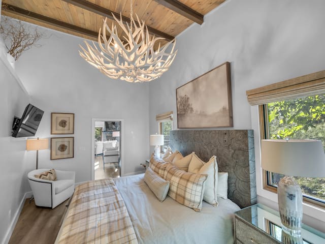 Allure Vacation Rentals managed Airbnb listing 1