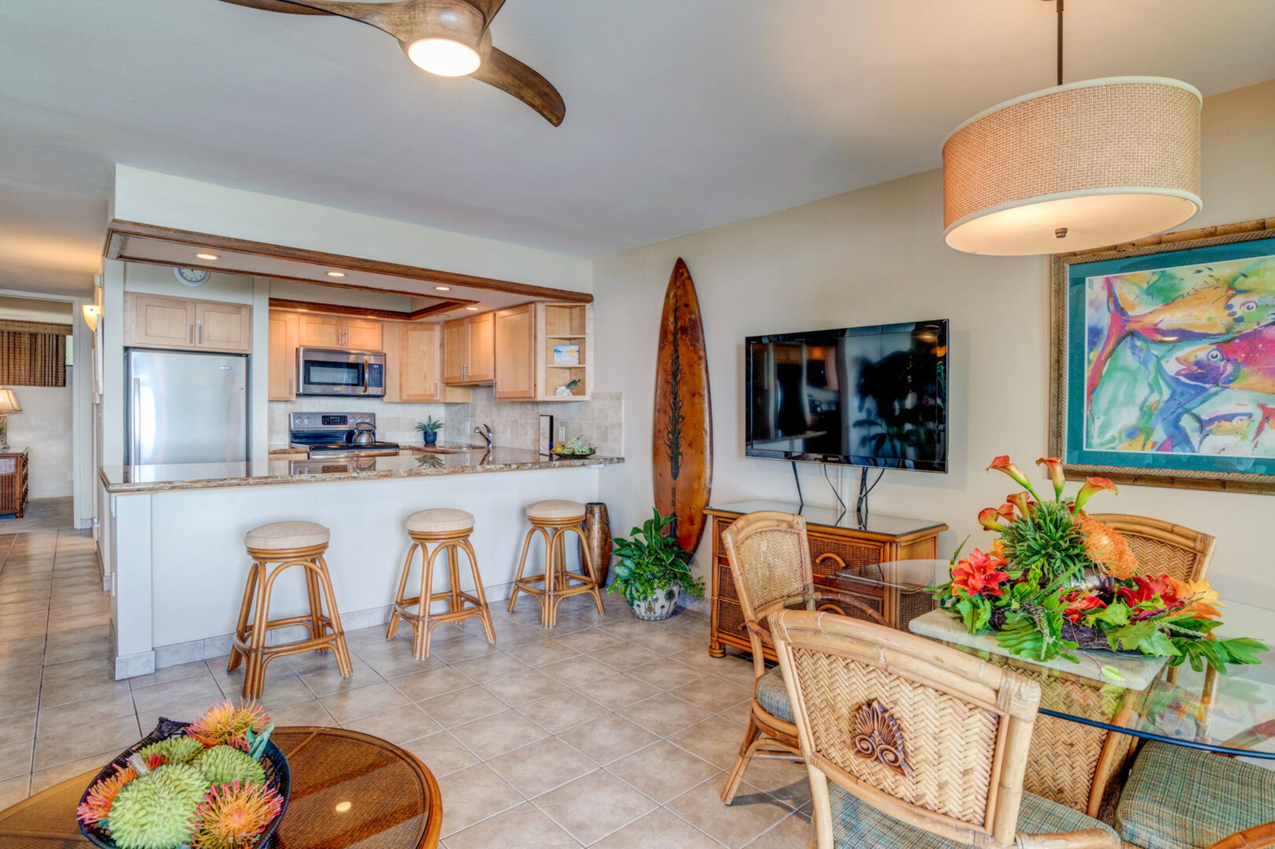 Condo in Lahaina · ★4.86 · 1 bedroom · 2 beds · 1 private bath - Image 7