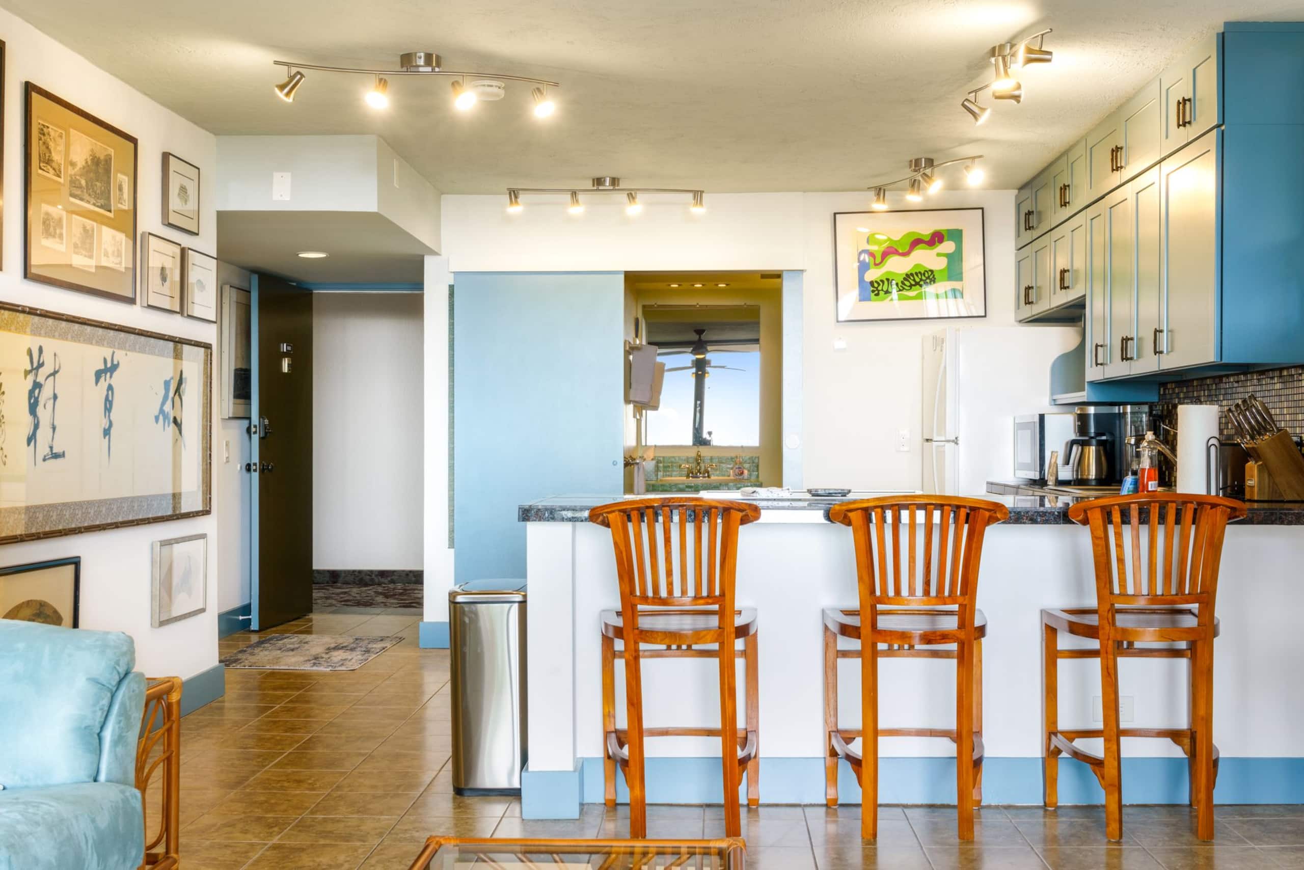 Condo in Kailua-Kona · ★4.88 · 1 bedroom · 2 beds · 2 shared baths - Image 8
