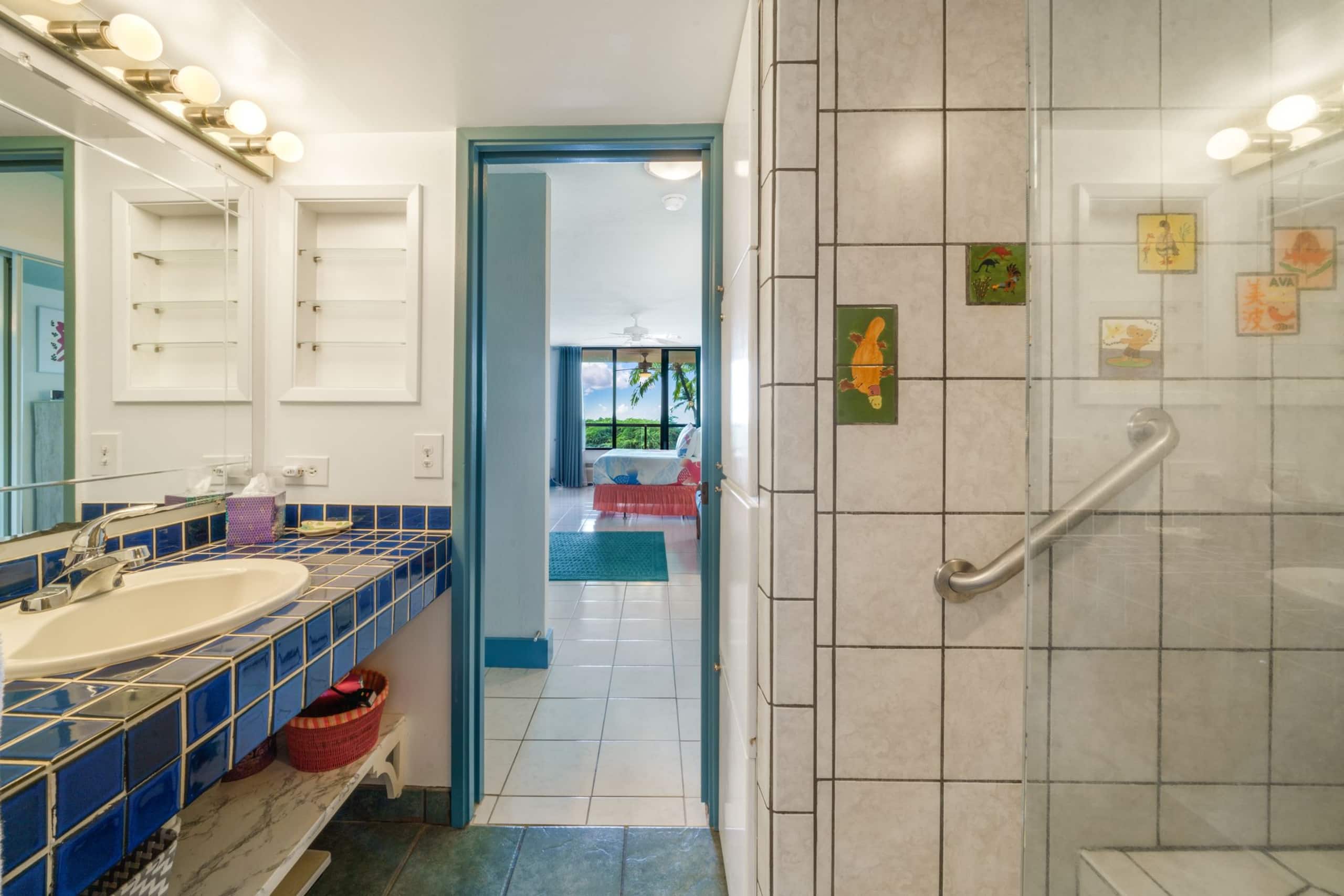 Condo in Kailua-Kona · ★4.88 · 1 bedroom · 2 beds · 2 shared baths - Image 28
