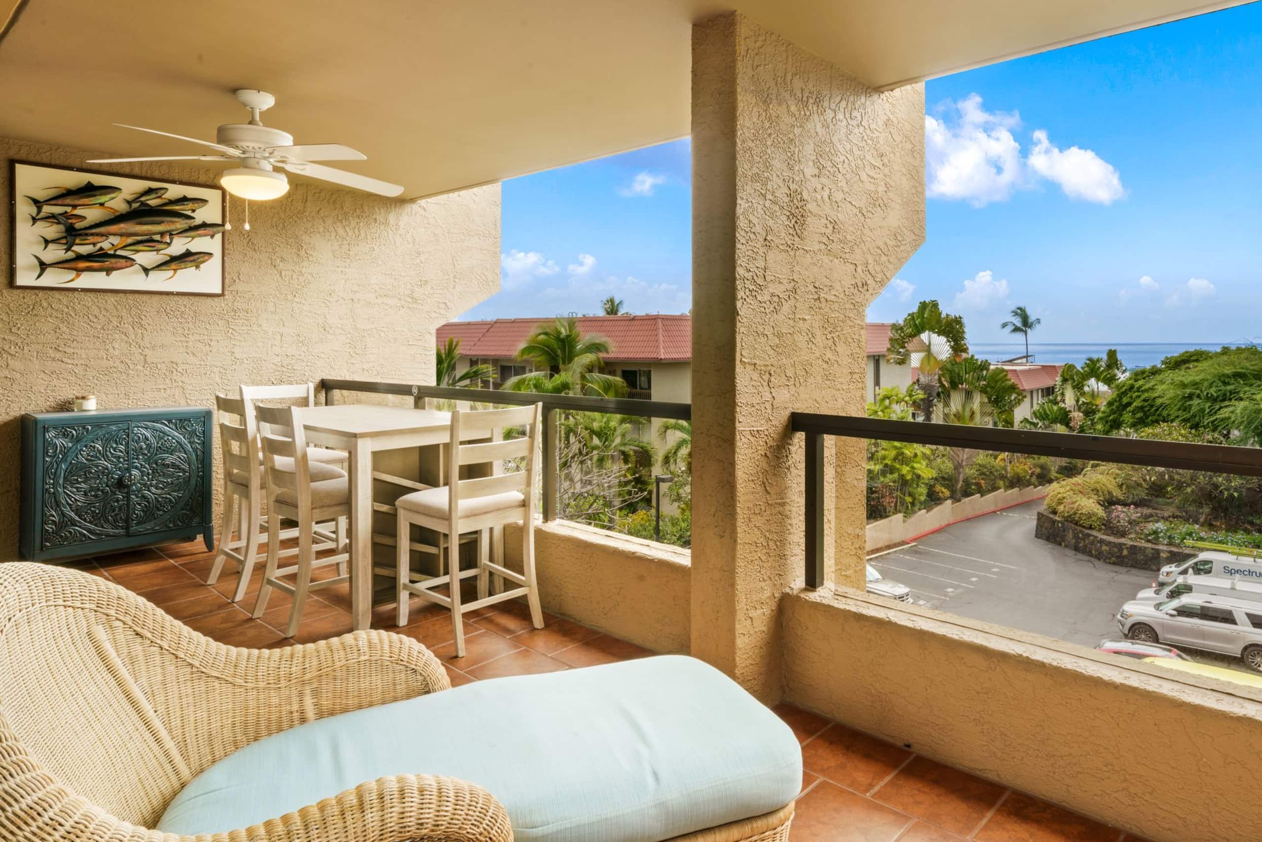 Condo in Kailua-Kona · ★4.88 · 1 bedroom · 2 beds · 2 shared baths - Image 39