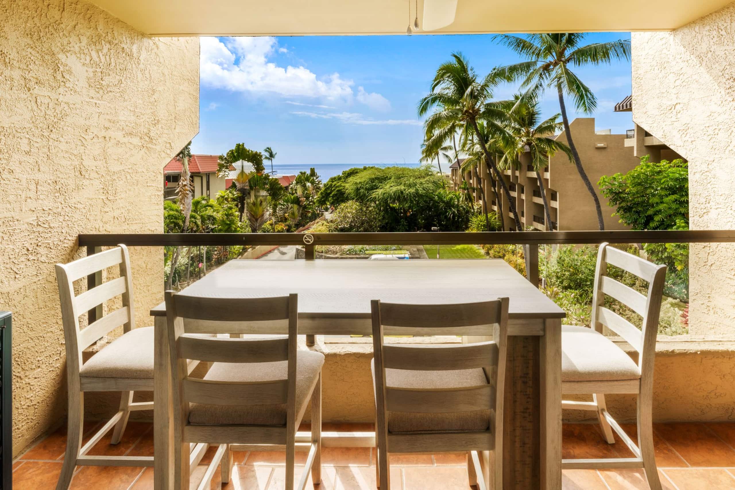 Condo in Kailua-Kona · ★4.88 · 1 bedroom · 2 beds · 2 shared baths - Image 40