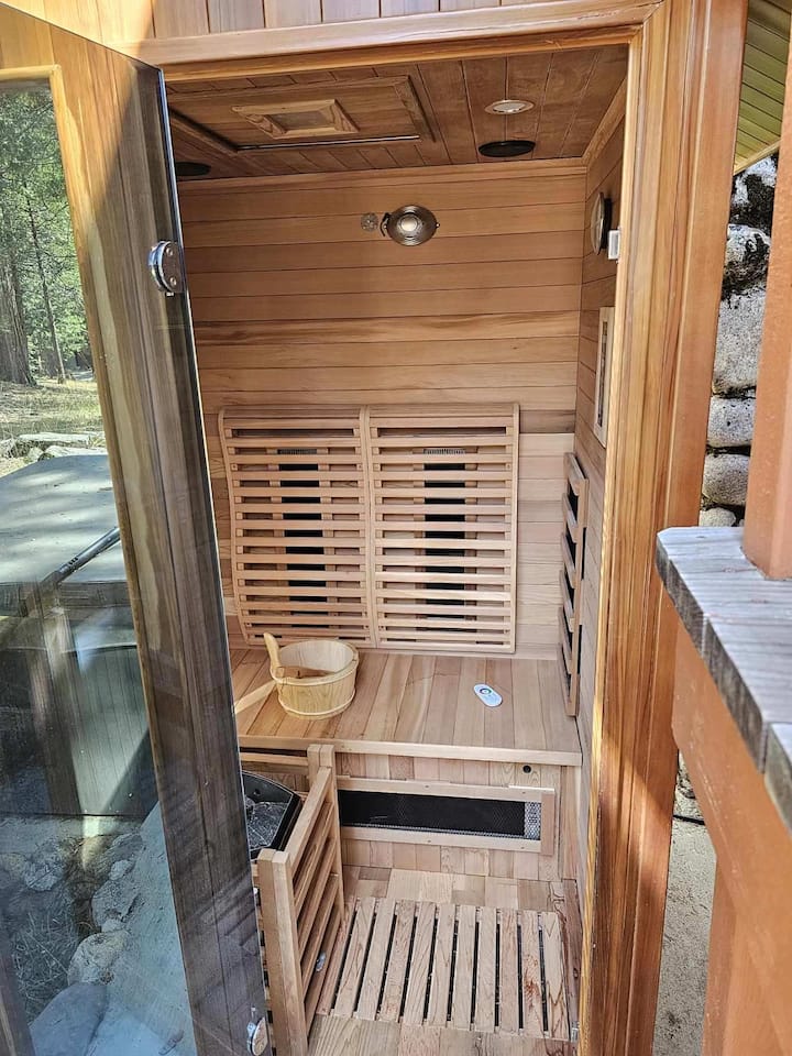 Acorn Alley- inside Yose w/spa/firepit/sauna/EV! - Cabins for Rent