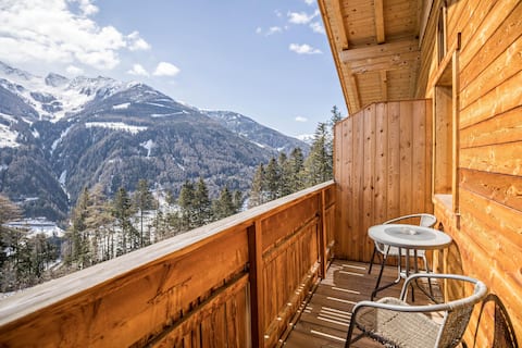 Vacation Apartment "Golserhof Kristall" in the Ahrntal Valley with Mountain View, Wi-Fi, Balcony & Shared Garden; Parking Available