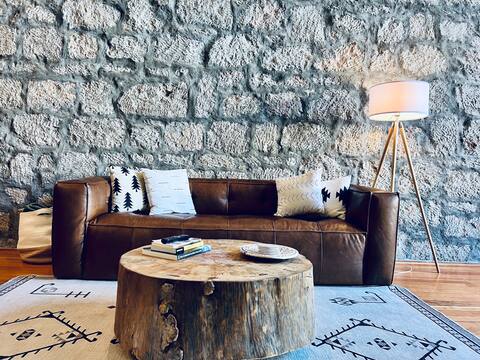 Large 2 BR in Historic Litch Hotel | Aneroid Unit
