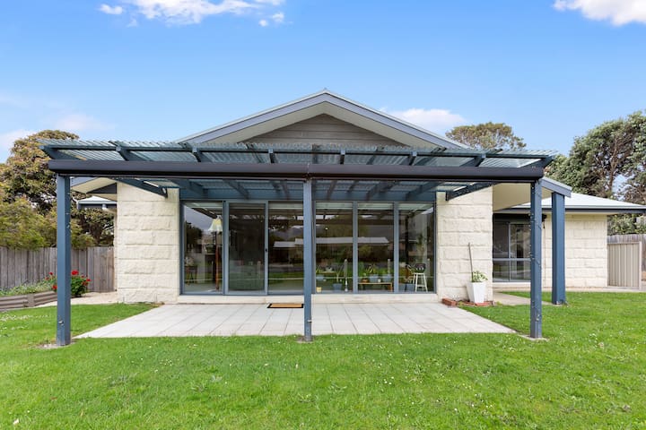 Paravadiso – Walk to town