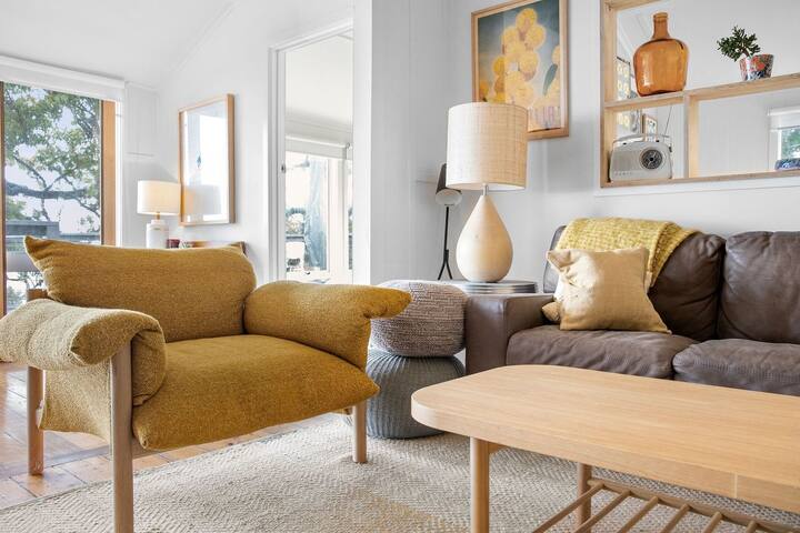 Retro Beach Vibes gallery image 4