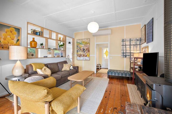 Retro Beach Vibes gallery image 5