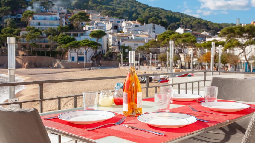 dofi 1 – apartment on the first line of the sea –