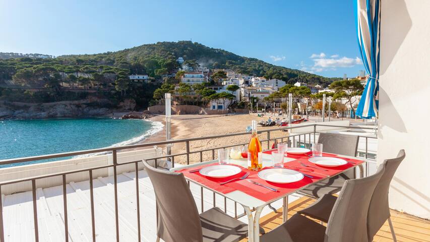 dofi 1 – apartment on the first line of the sea – gallery image 3