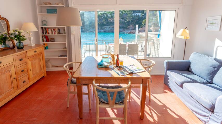 dofi 1 – apartment on the first line of the sea – gallery image 5