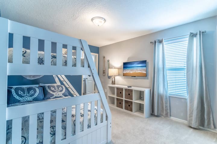 Стая на горния етаж „Моряк“ с 2 отделни легла и 2 отделни легла - изглед #2