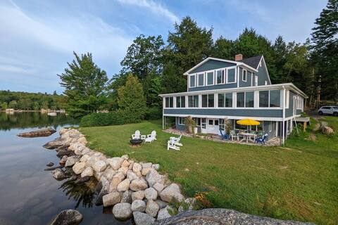 Stunning 4 season lakefront 3BR, 2BA near Acadia