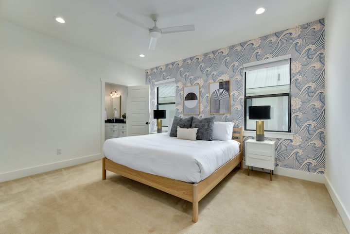 Bedroom 2, second level- Features a King size bed and has an ensuite bathroom with a walk-in shower