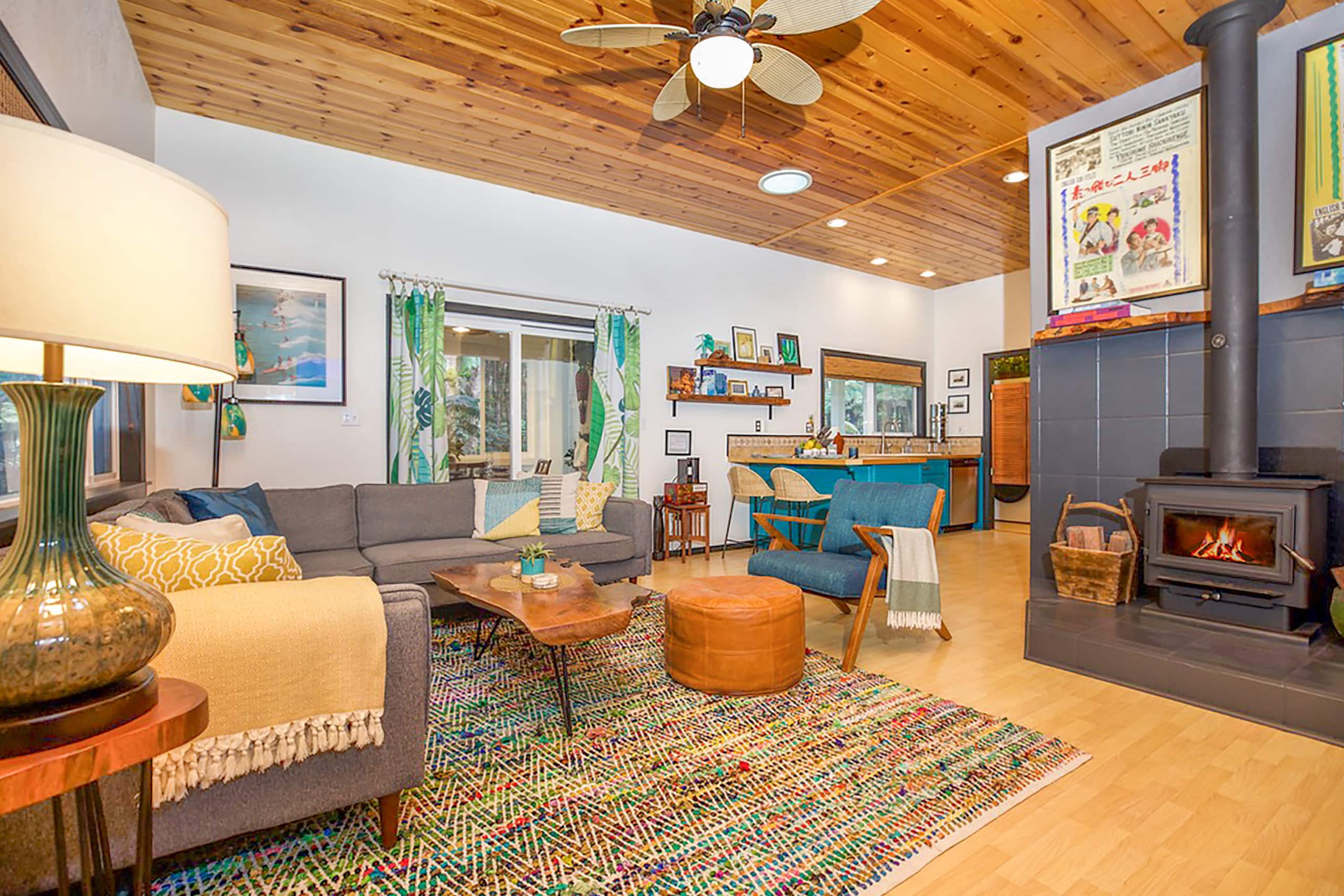 Home in Volcano · ★4.92 · 2 bedrooms · 2 beds · 1.5 baths - Image 2